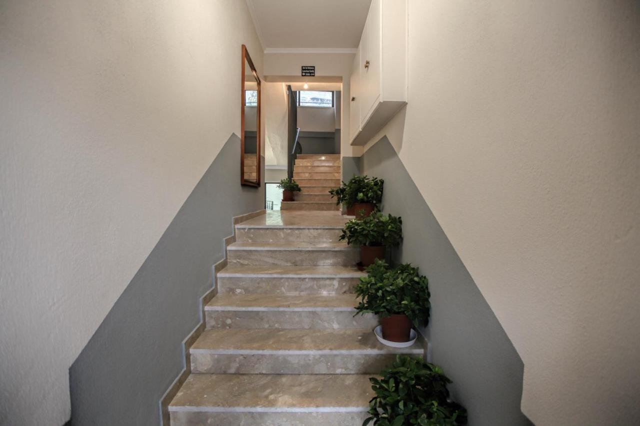 Del Sol #3 Meteora Luxurious Family Suites 卡兰巴卡 外观 照片